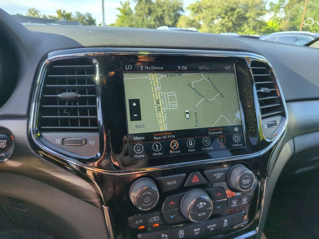 2020 Jeep Grand Cherokee Laredo