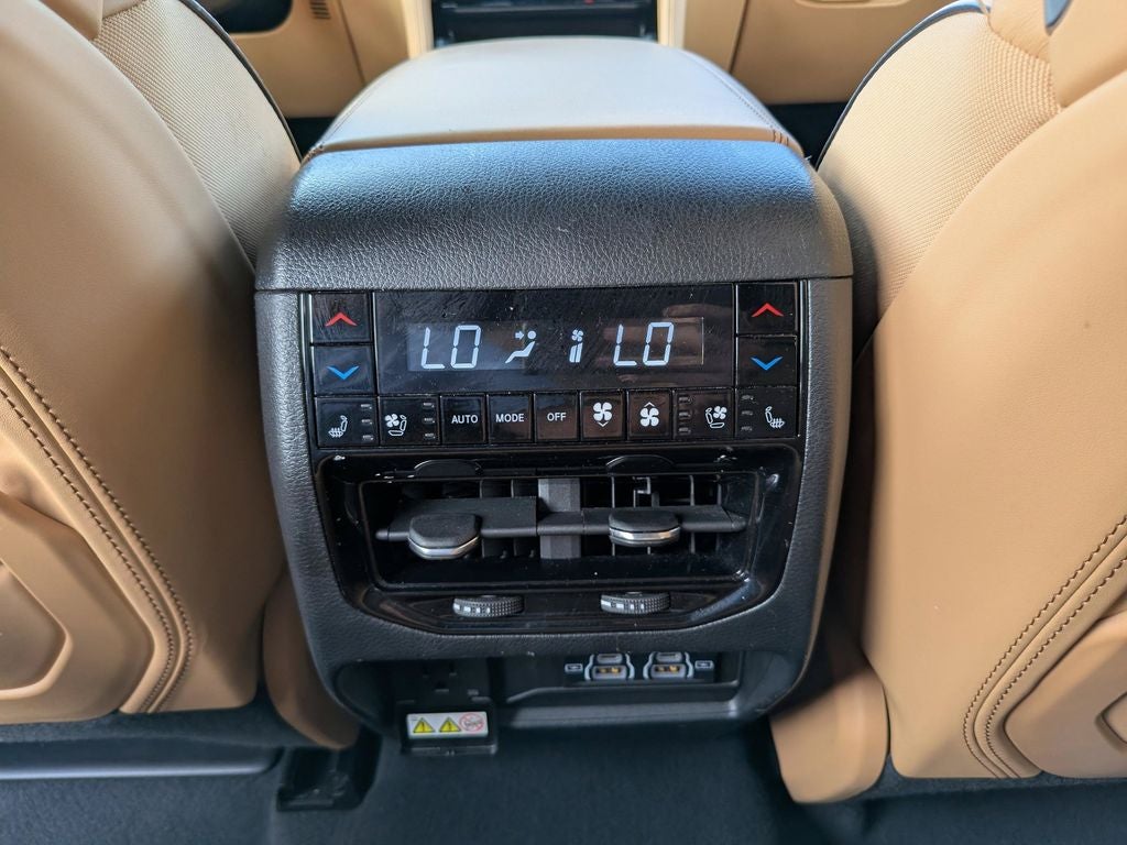 2023 Jeep Grand Cherokee Summit Reserve