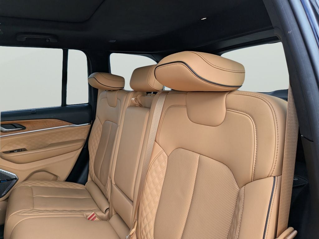 2023 Jeep Grand Cherokee Summit Reserve