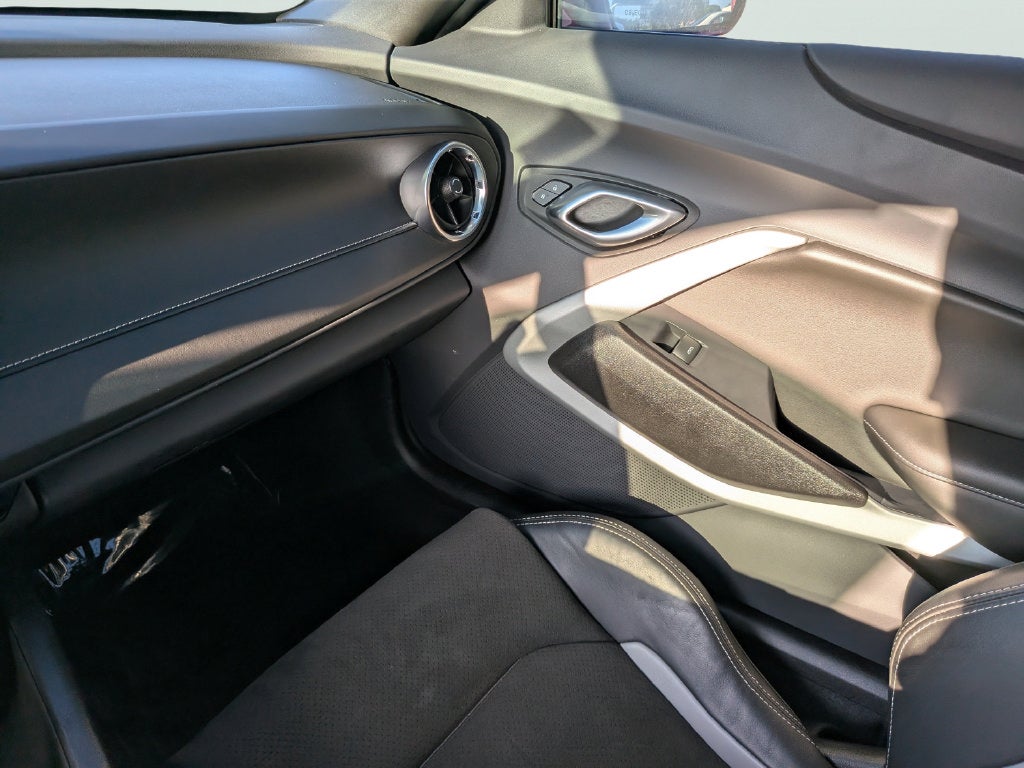 2023 Chevrolet Camaro LT1