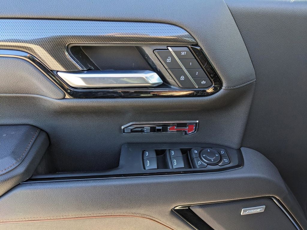 2025 GMC Sierra 1500 AT4