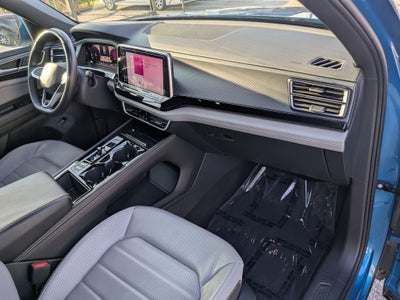 2024 Volkswagen Atlas Cross Sport 2.0T SEL R-Line