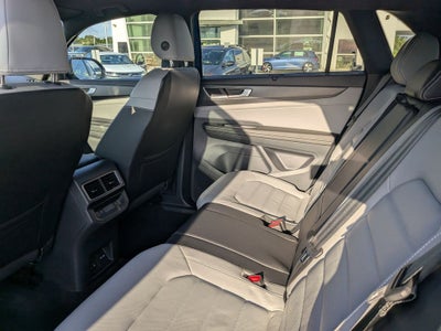 2024 Volkswagen Atlas Cross Sport 2.0T SEL R-Line