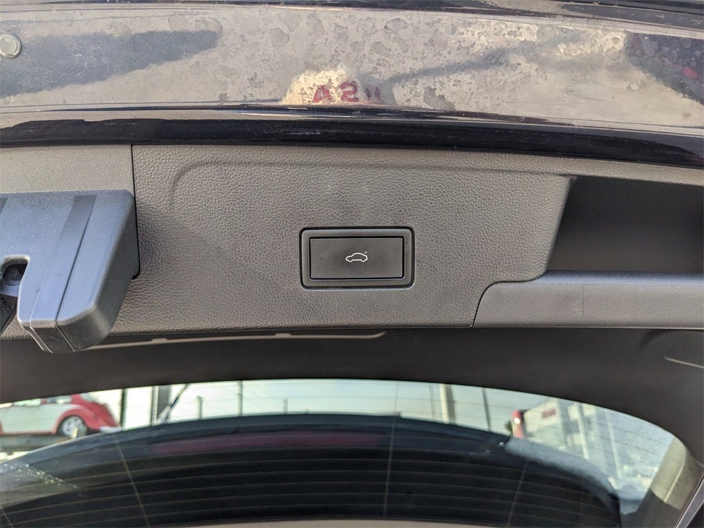 2025 Volkswagen Atlas Cross Sport 2.0T SEL R-Line Black