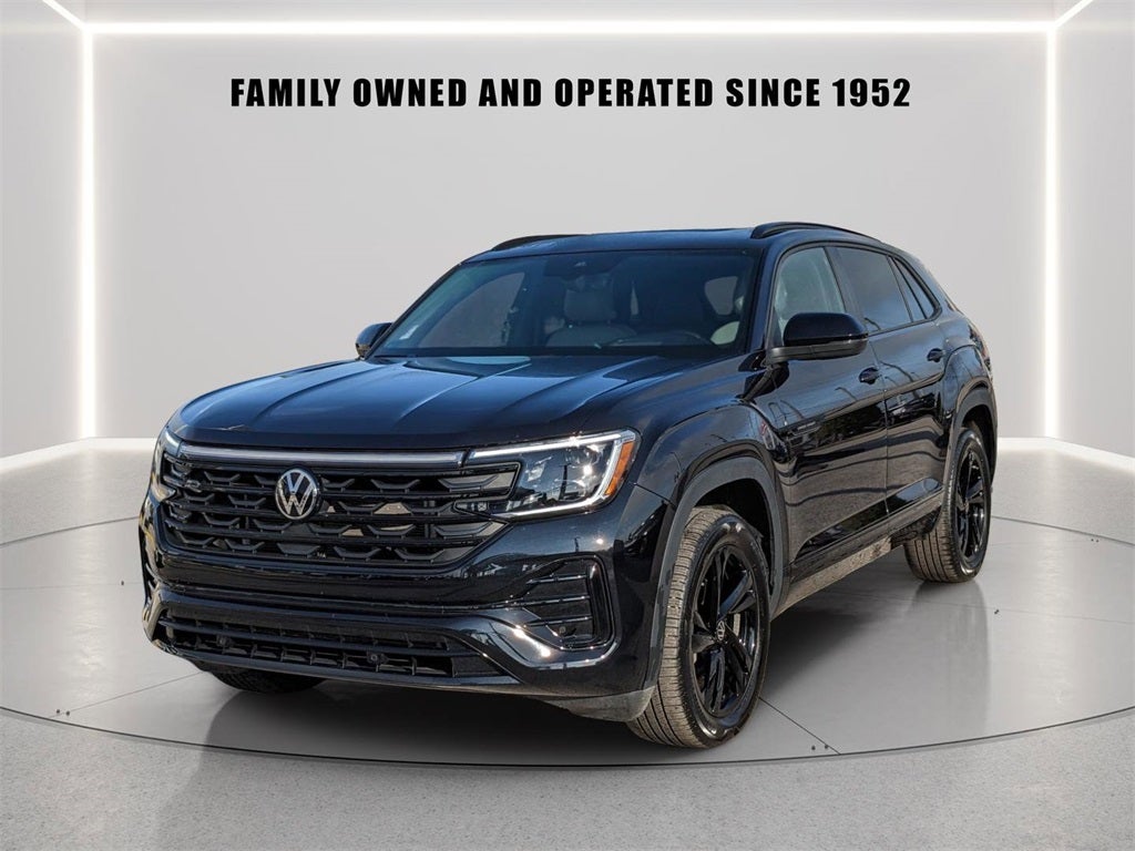 2025 Volkswagen Atlas Cross Sport 2.0T SEL R-Line Black