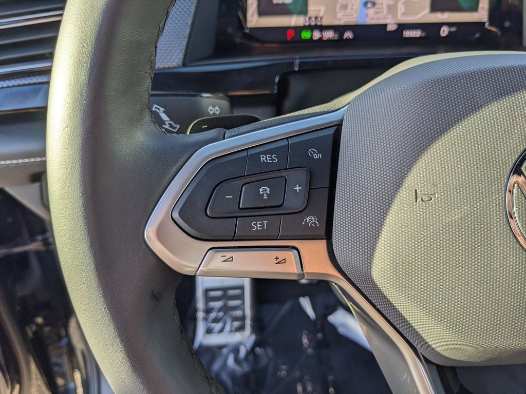 2025 Volkswagen Atlas Cross Sport 2.0T SEL R-Line Black