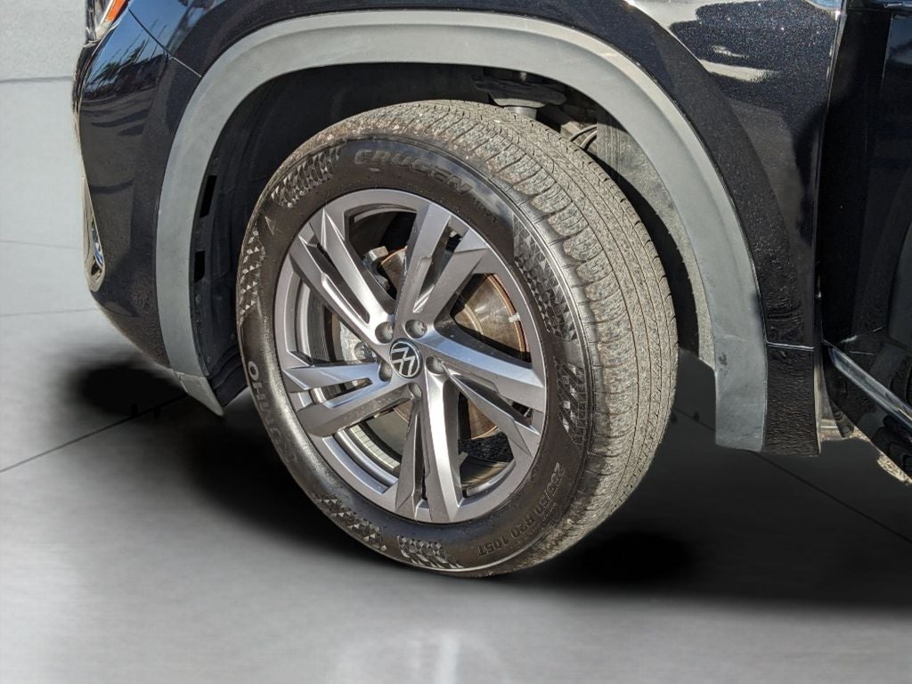 2024 Volkswagen Atlas Cross Sport 2.0T SEL R-Line