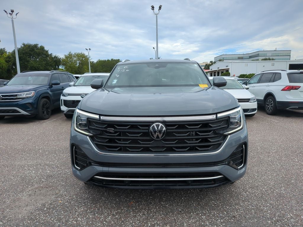 2024 Volkswagen Atlas Cross Sport 2.0T SEL R-Line