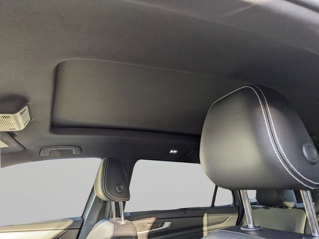 2025 Volkswagen Atlas Cross Sport 2.0T SEL R-Line Black