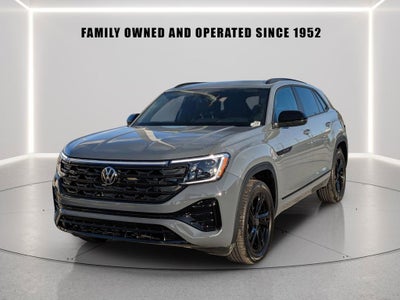 2025 Volkswagen Atlas Cross Sport 2.0T SEL R-Line Black