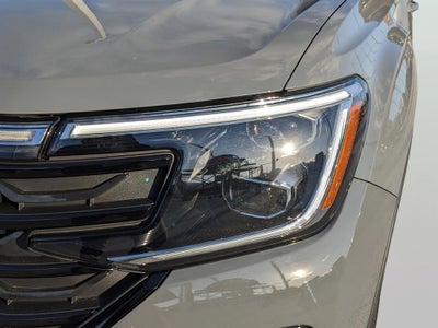 2025 Volkswagen Atlas Cross Sport 2.0T SEL R-Line Black