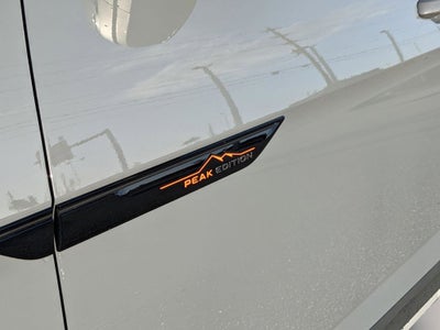2025 Volkswagen Atlas 2.0T Peak Edition