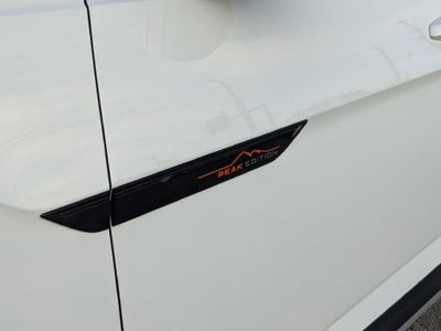 2025 Volkswagen Atlas 2.0T Peak Edition