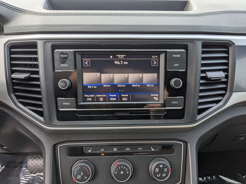 2023 Volkswagen Atlas Cross Sport 2.0T SE