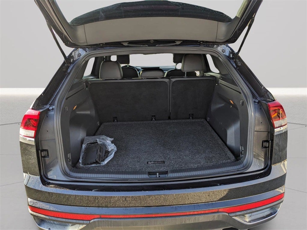 2022 Volkswagen Atlas Cross Sport 2.0T SE