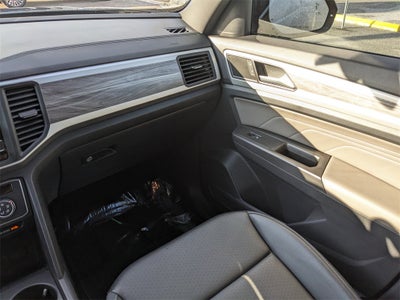 2022 Volkswagen Atlas Cross Sport 2.0T SE