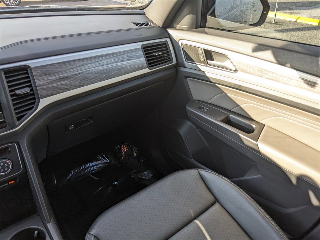 2022 Volkswagen Atlas Cross Sport 2.0T SE