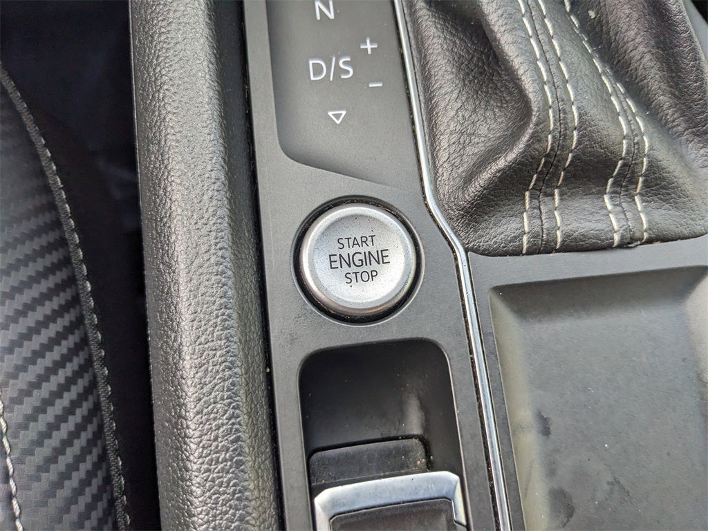 2022 Volkswagen Atlas Cross Sport 2.0T SE