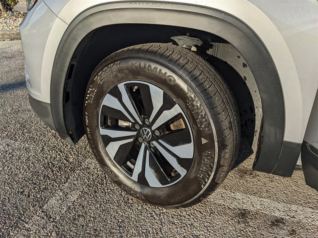 2024 Volkswagen Atlas Cross Sport 2.0T SE