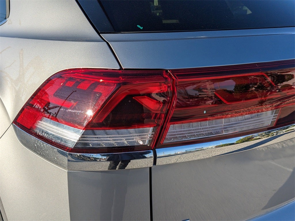 2025 Volkswagen Atlas Cross Sport 2.0T SE