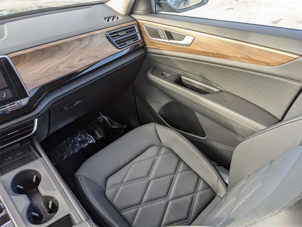 2024 Volkswagen Atlas 2.0T SE