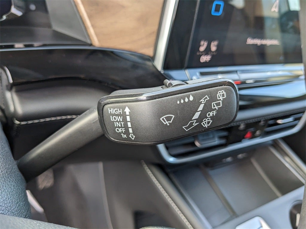 2024 Volkswagen Atlas 2.0T SE