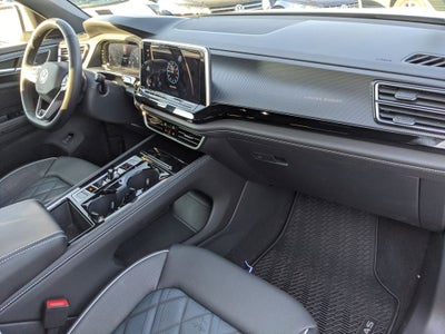 2025 Volkswagen Atlas Cross Sport 2.0T SEL Premium R-Line