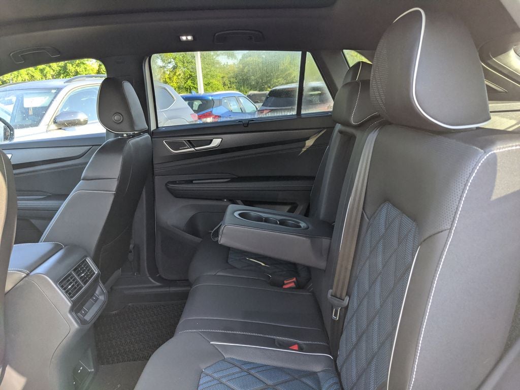 2025 Volkswagen Atlas Cross Sport 2.0T SEL Premium R-Line