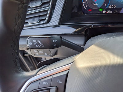 2025 Volkswagen Atlas Cross Sport 2.0T SEL Premium R-Line