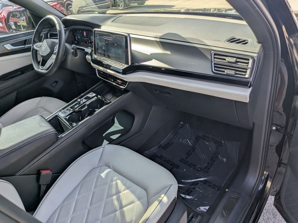 2024 Volkswagen Atlas Cross Sport 2.0T SEL Premium R-Line