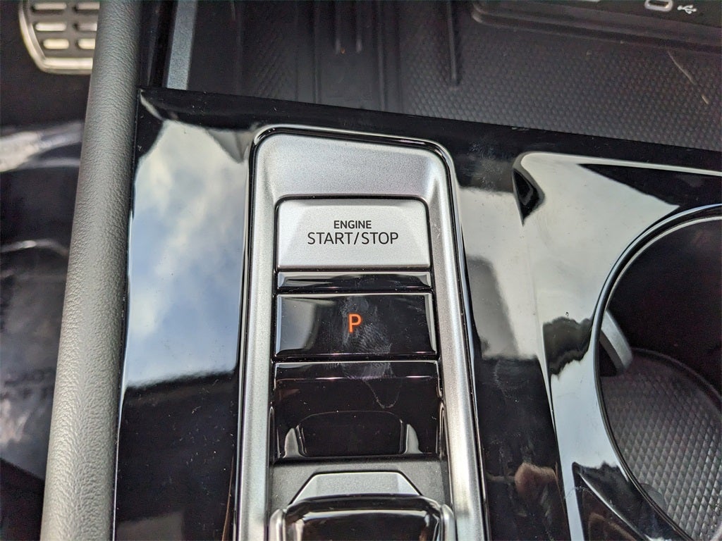 2025 Volkswagen Atlas Cross Sport 2.0T SEL Premium R-Line