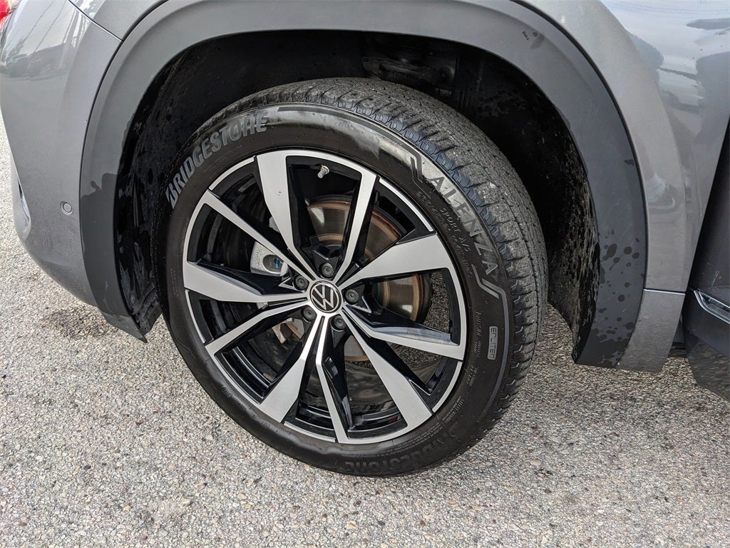 2025 Volkswagen Atlas Cross Sport 2.0T SEL Premium R-Line