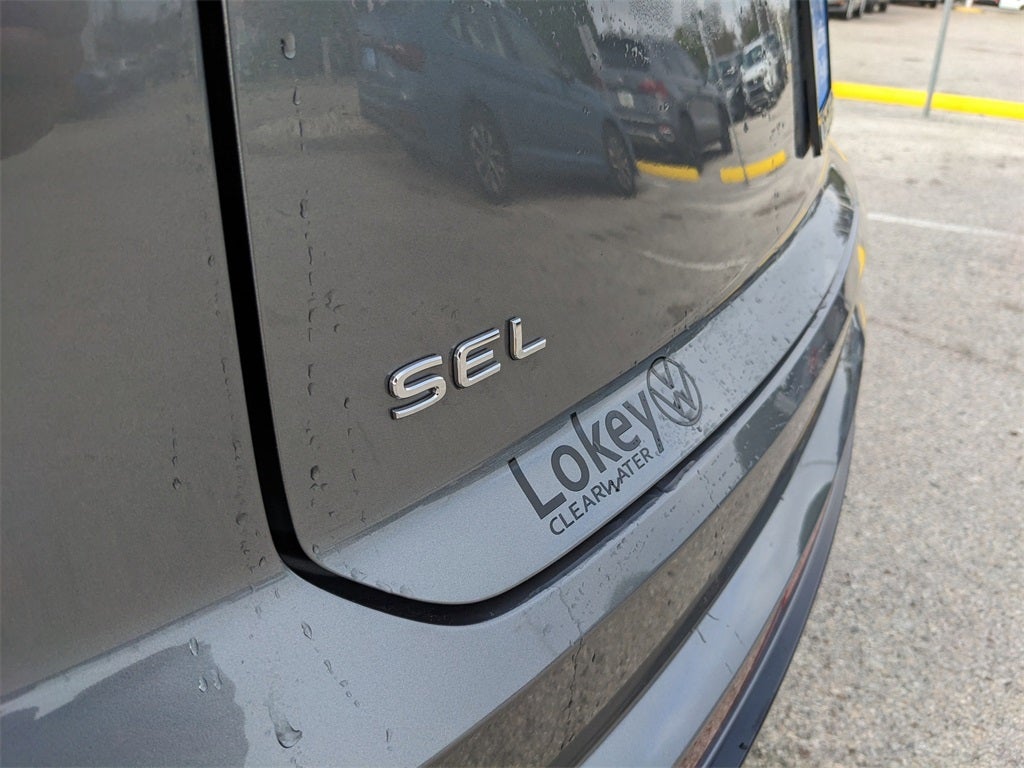 2025 Volkswagen Atlas Cross Sport 2.0T SEL Premium R-Line