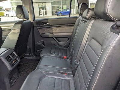 2022 Volkswagen Atlas 3.6L V6 SEL Premium R-Line