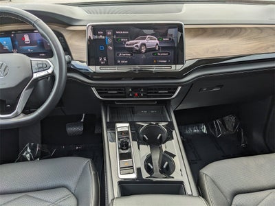 2025 Volkswagen Atlas 2.0T SE w/Technology