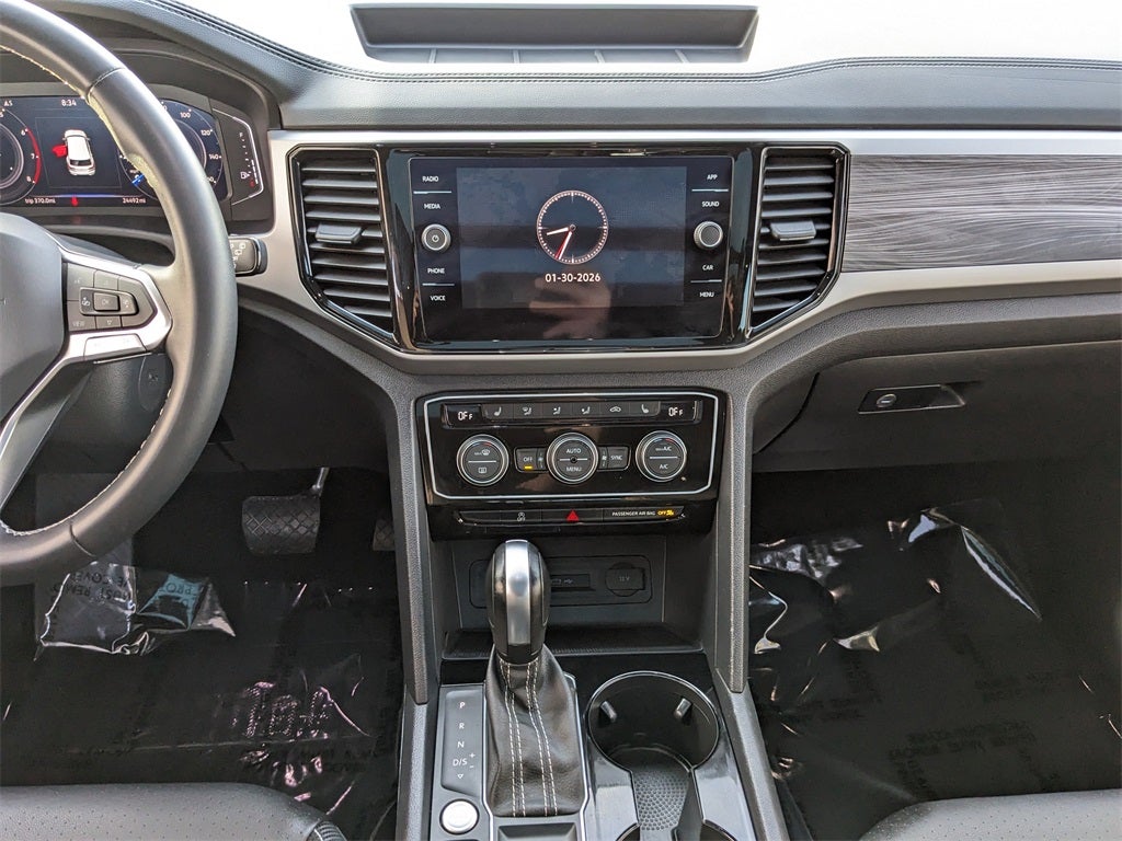 2023 Volkswagen Atlas Cross Sport 2.0T SE w/Technology