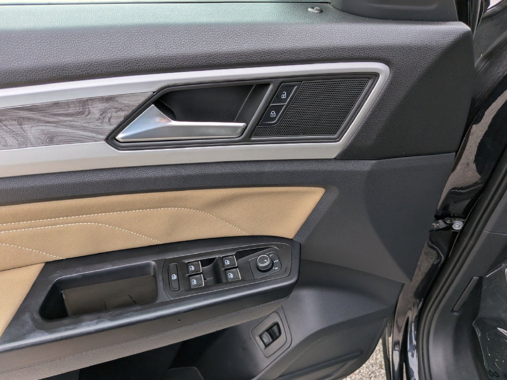 2021 Volkswagen Atlas Cross Sport 2.0T SE w/Technology