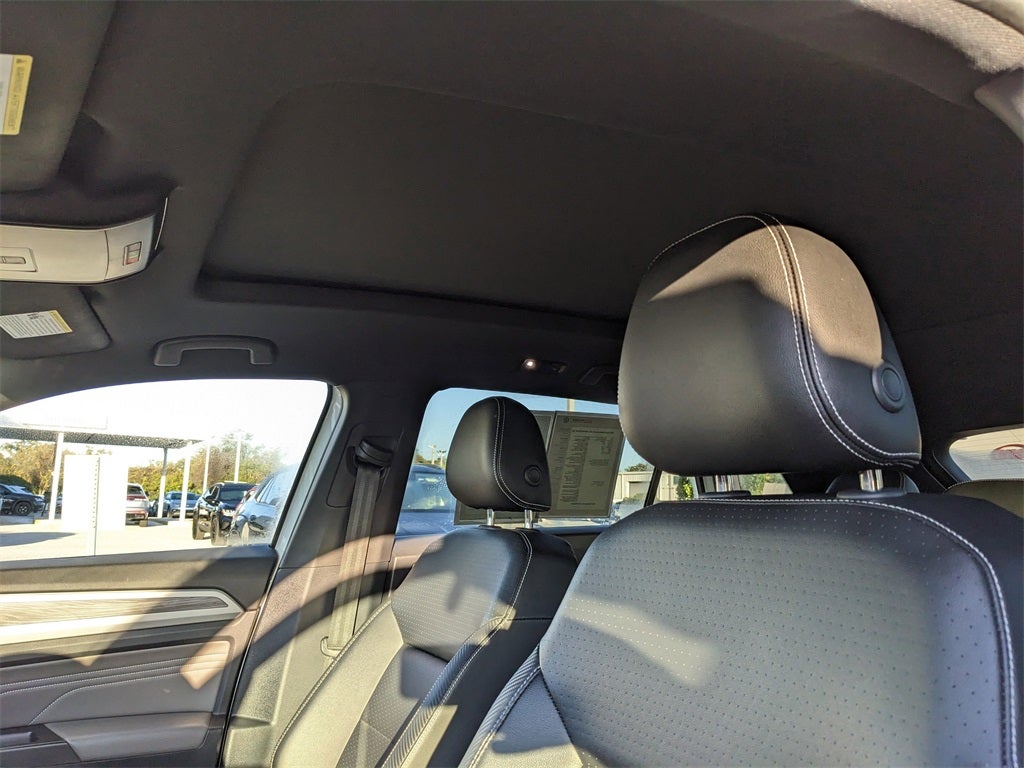 2022 Volkswagen Atlas Cross Sport 2.0T SE w/Technology