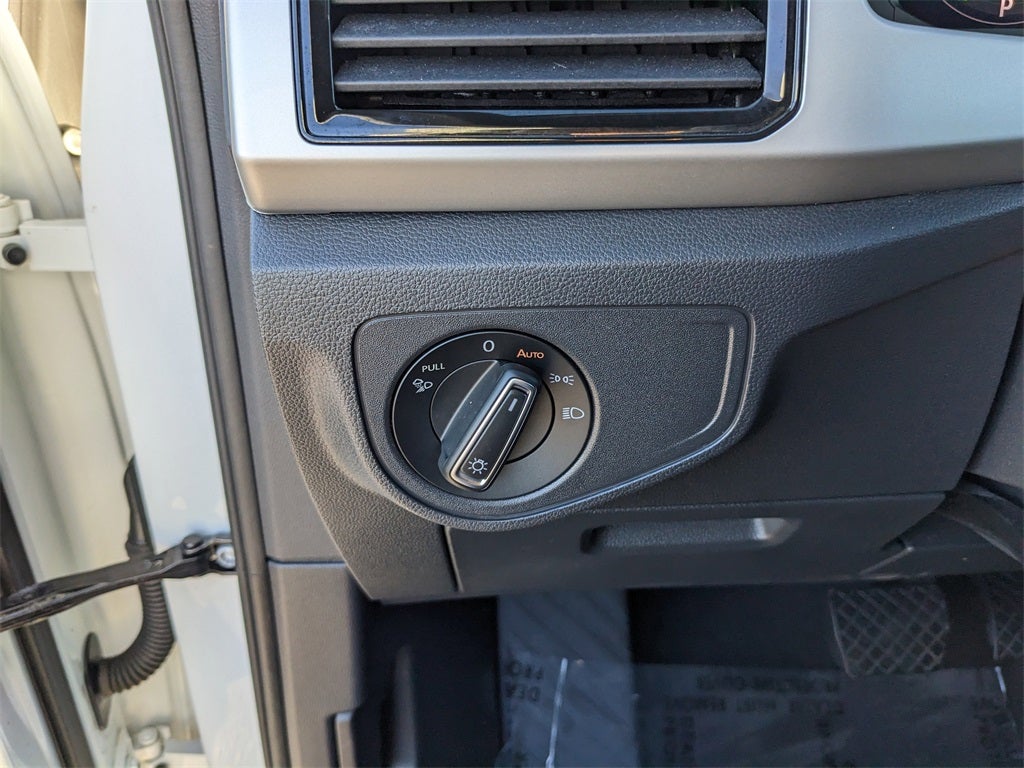 2022 Volkswagen Atlas Cross Sport 2.0T SE w/Technology