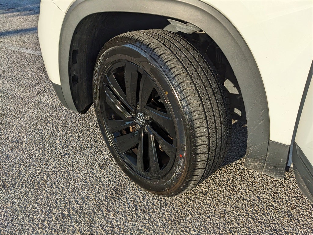 2022 Volkswagen Atlas Cross Sport 2.0T SE w/Technology