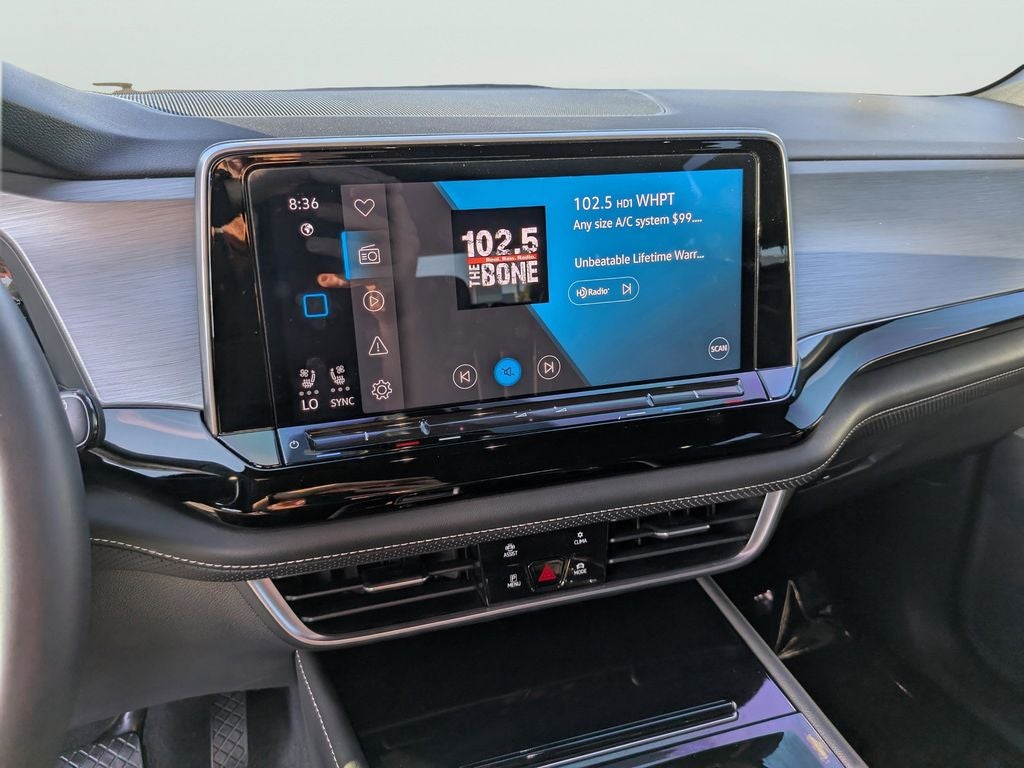 2024 Volkswagen Atlas Cross Sport 2.0T SE w/Technology