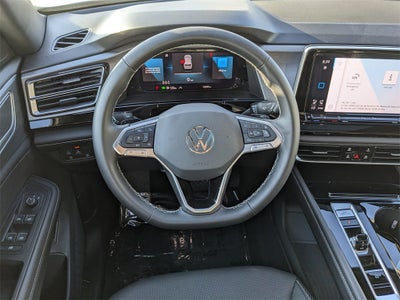 2025 Volkswagen Atlas Cross Sport 2.0T SE w/Technology