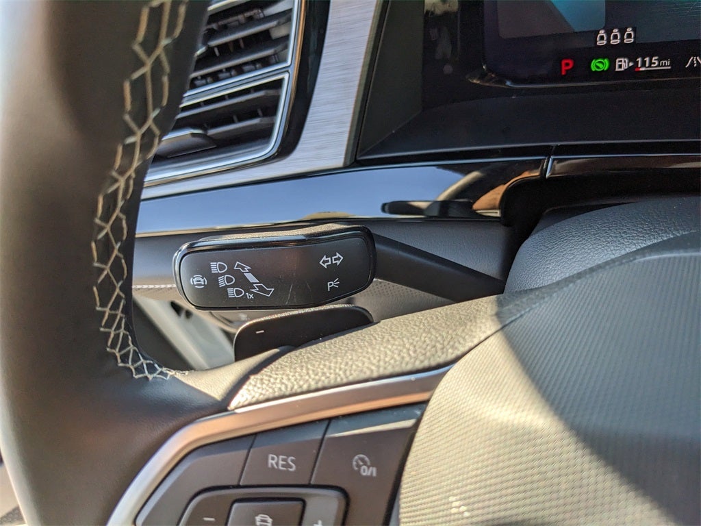 2025 Volkswagen Atlas Cross Sport 2.0T SE w/Technology