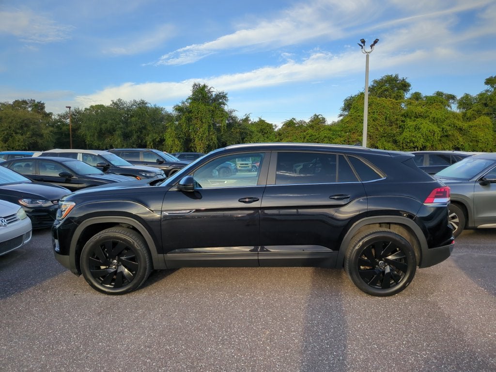 2024 Volkswagen Atlas Cross Sport 2.0T SE w/Technology