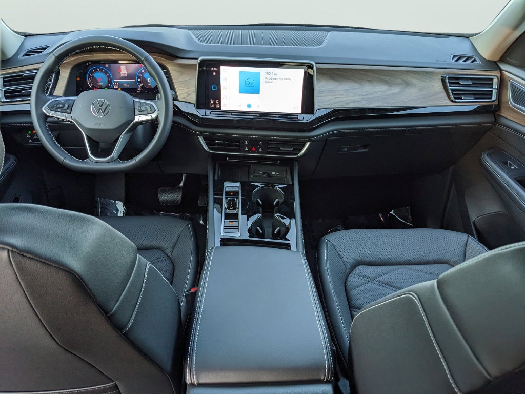 2026 Volkswagen Atlas SE w/Technology