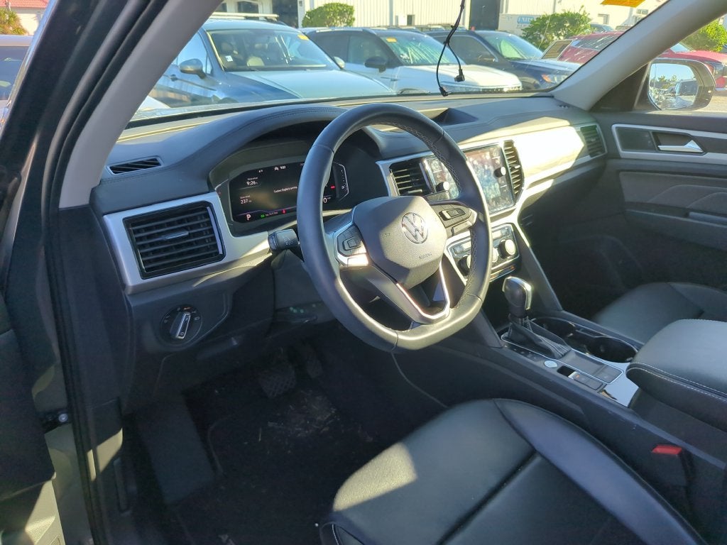 2022 Volkswagen Atlas 3.6L V6 SE w/Technology