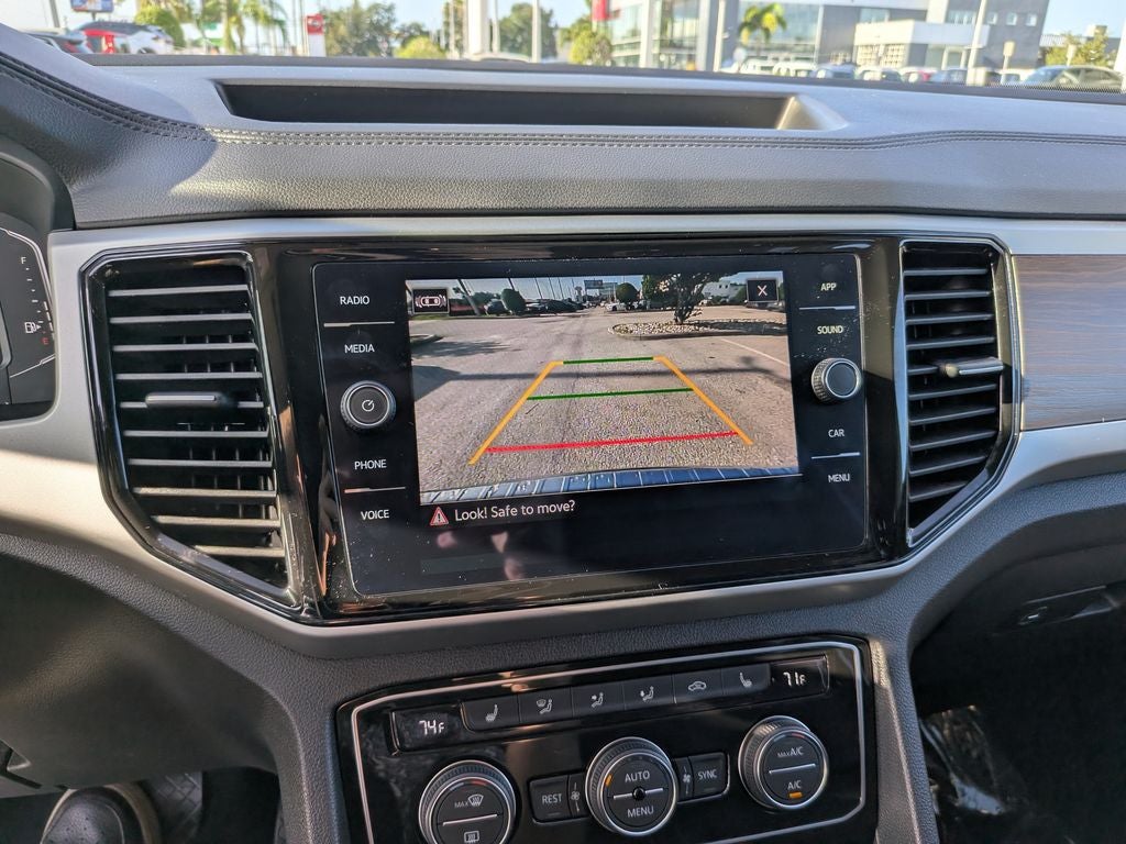 2023 Volkswagen Atlas 3.6L V6 SE w/Technology
