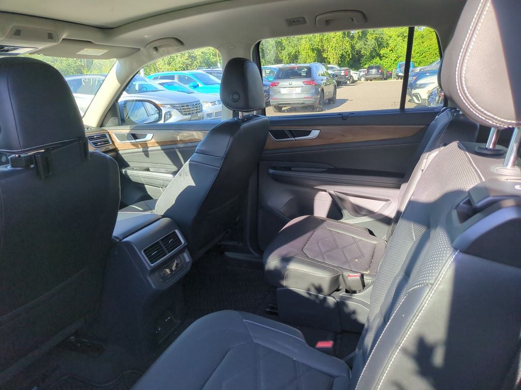 2024 Volkswagen Atlas 2.0T SE w/Technology