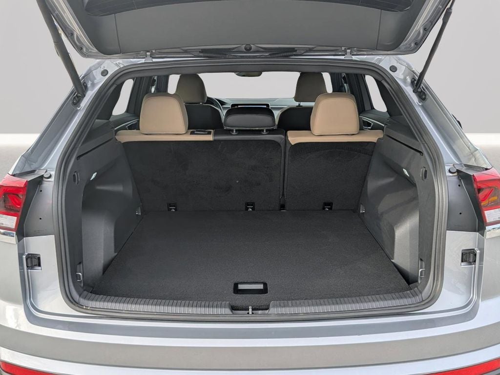 2025 Volkswagen Atlas Cross Sport 2.0T SE