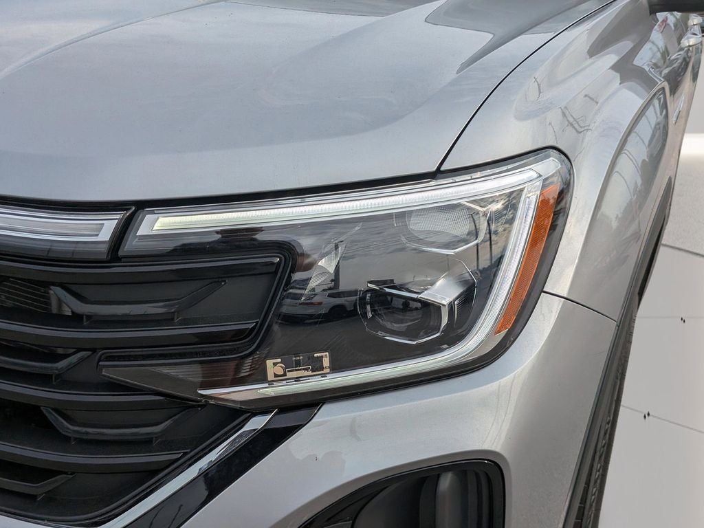 2025 Volkswagen Atlas Cross Sport 2.0T SE